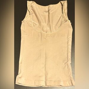 Bali Shapewear Slimming Tank Top MEDIUM nude